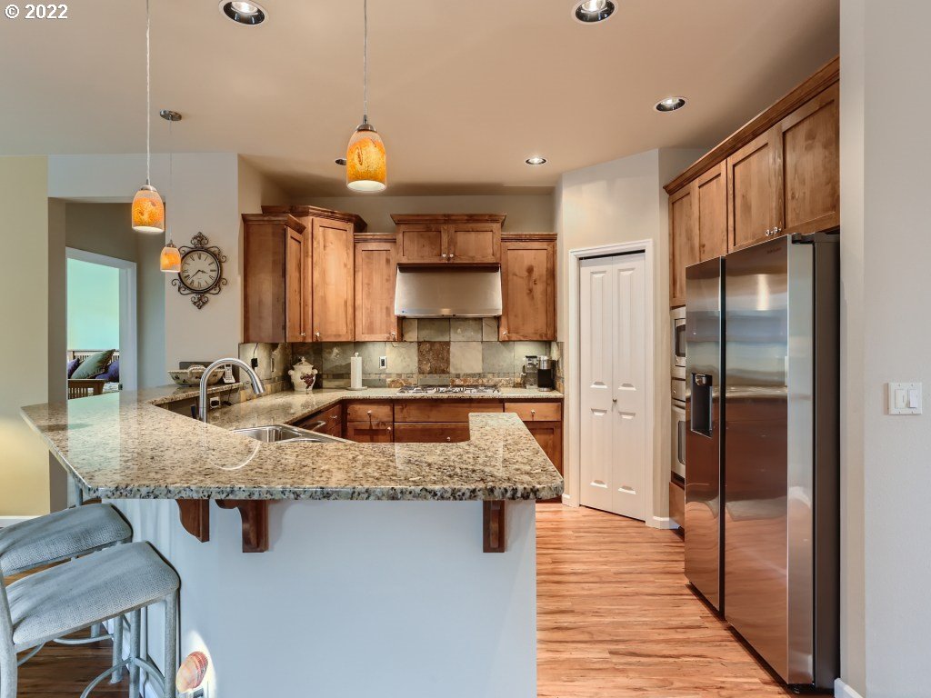 14261 Southwest Alpine Crest Way Tigard, OR 97224 - Photo 12 of 27 Gallery Image 12