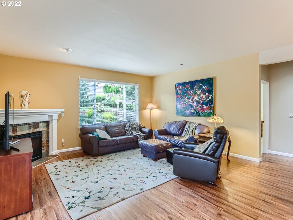 14261 Southwest Alpine Crest Way Tigard, OR 97224 - Photo 16 of 27 Gallery Image 16