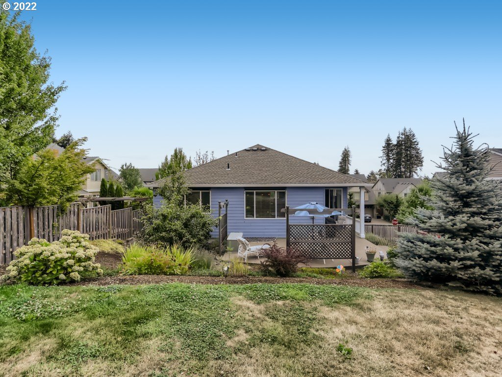 14261 Southwest Alpine Crest Way Tigard, OR 97224 - Photo 26 of 27 Gallery Image 26
