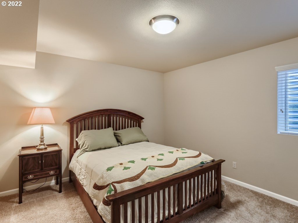14261 Southwest Alpine Crest Way Tigard, OR 97224 - Photo 7 of 27 Gallery Image 7
