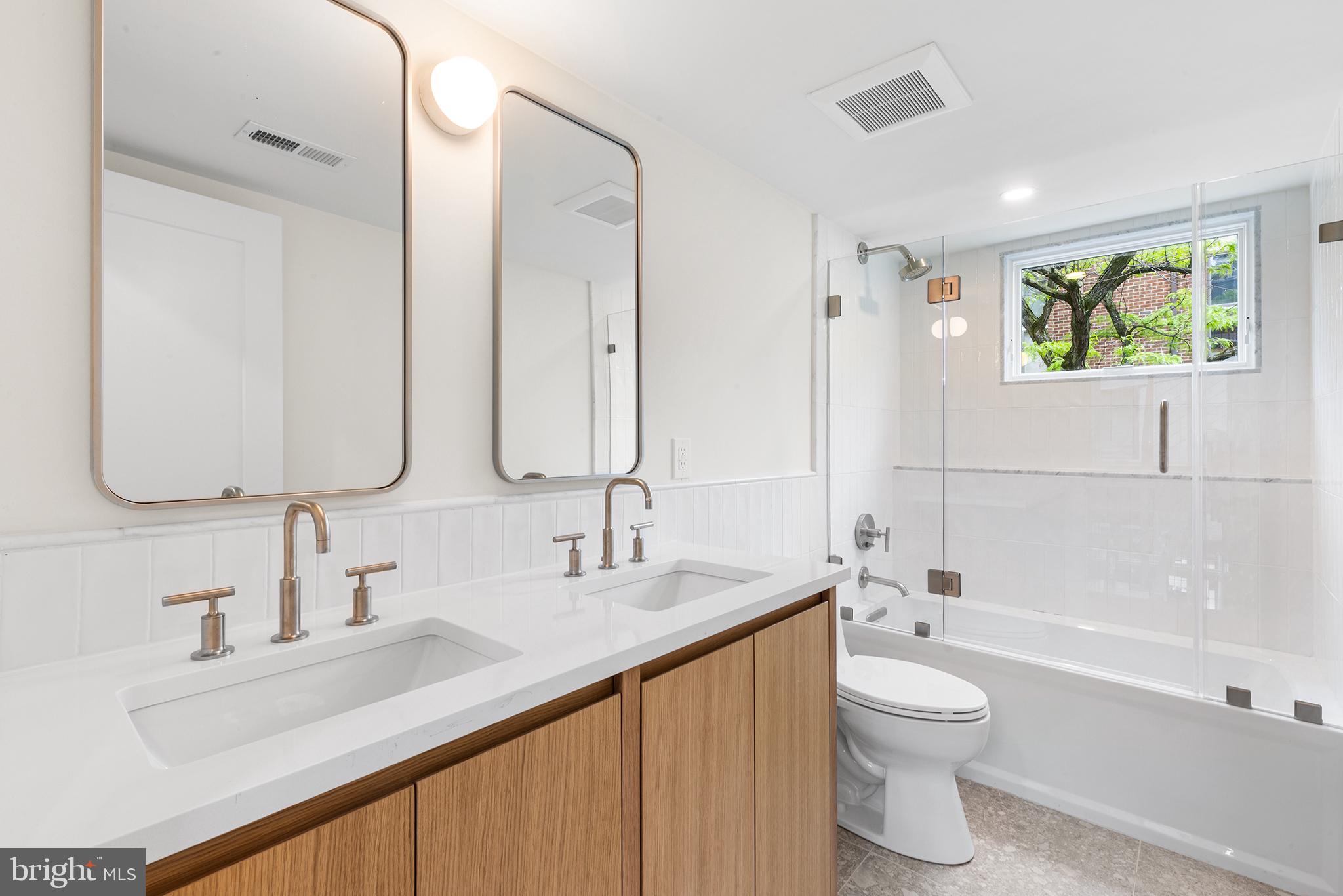 1911 Rodman Street Philadelphia, PA 19146 - Photo 19 of 32