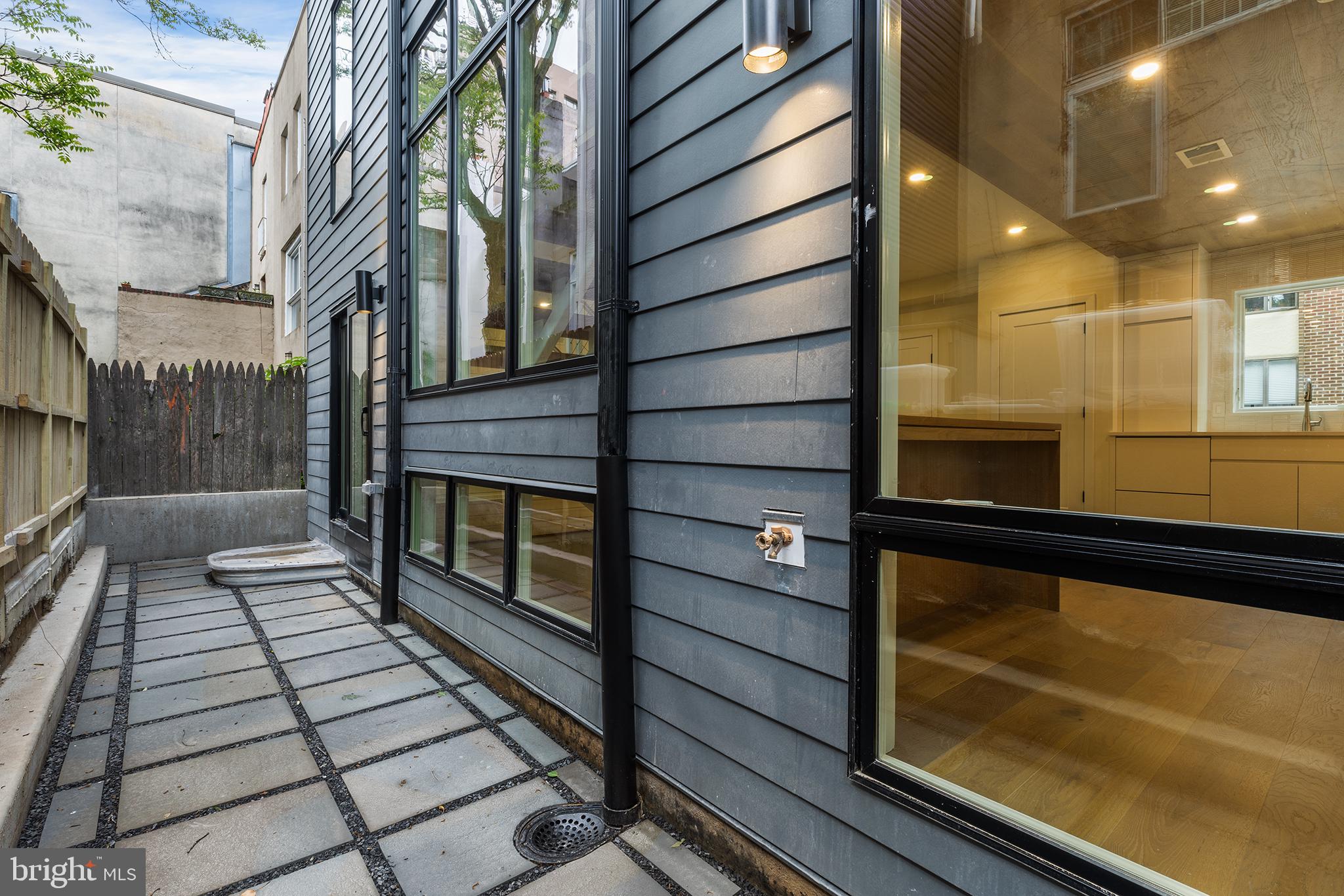 1911 Rodman Street Philadelphia, PA 19146 - Photo 4 of 32