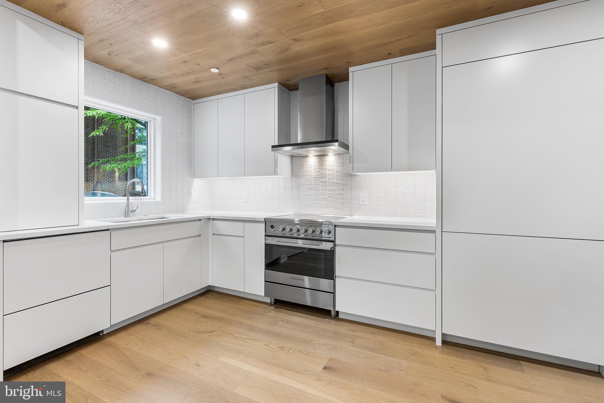 1911 Rodman Street Philadelphia, PA 19146 - Photo 9 of 32