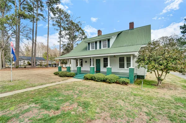 $435,000 | 302 Gassaway Street, Central, SC 29630