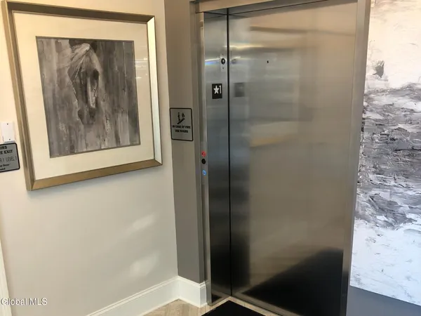 $370,000 | 97 East Avenue, Unit 201, Saratoga Springs, NY 12866