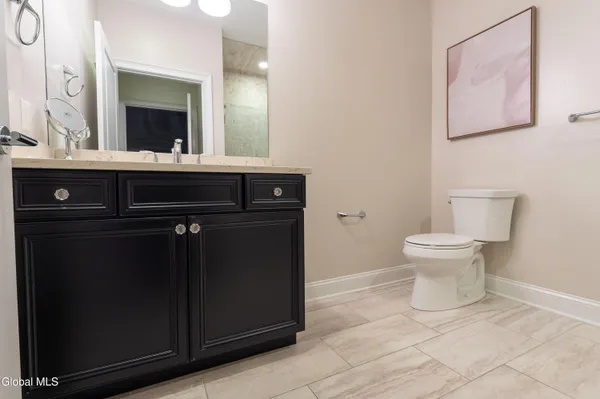 $370,000 | 97 East Avenue, Unit 201, Saratoga Springs, NY 12866