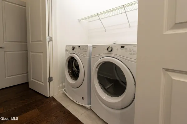 $370,000 | 97 East Avenue, Unit 201, Saratoga Springs, NY 12866