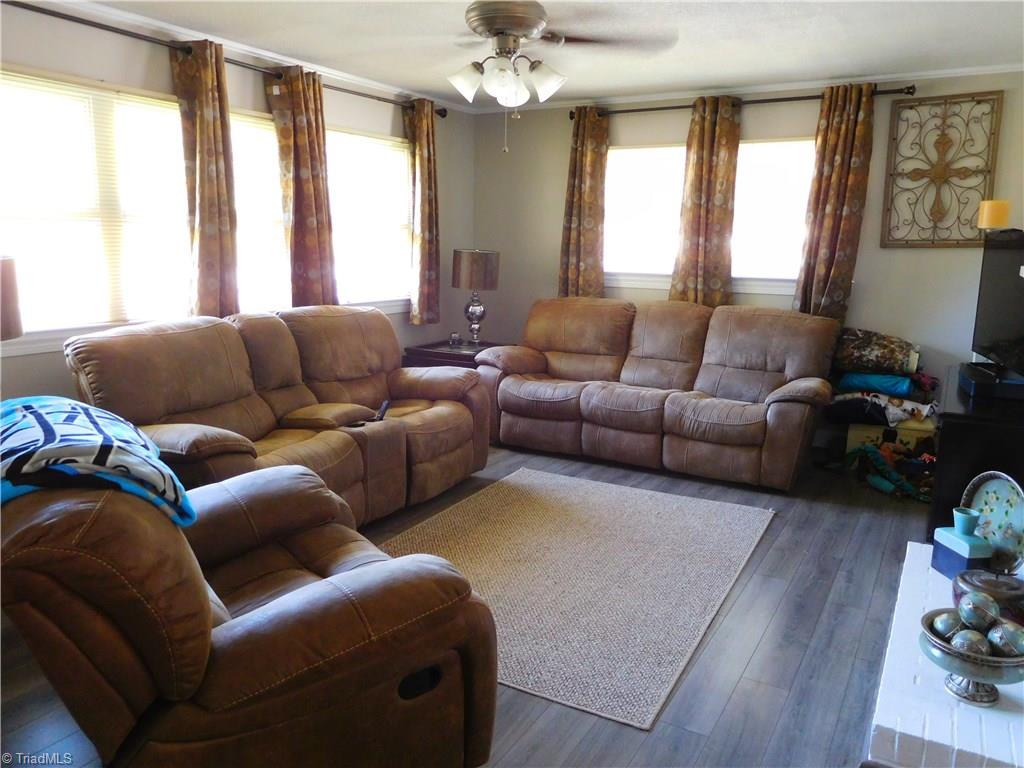 512 Spruce Street High Point, NC 27262 - Photo 4 of 19 Gallery Image 4