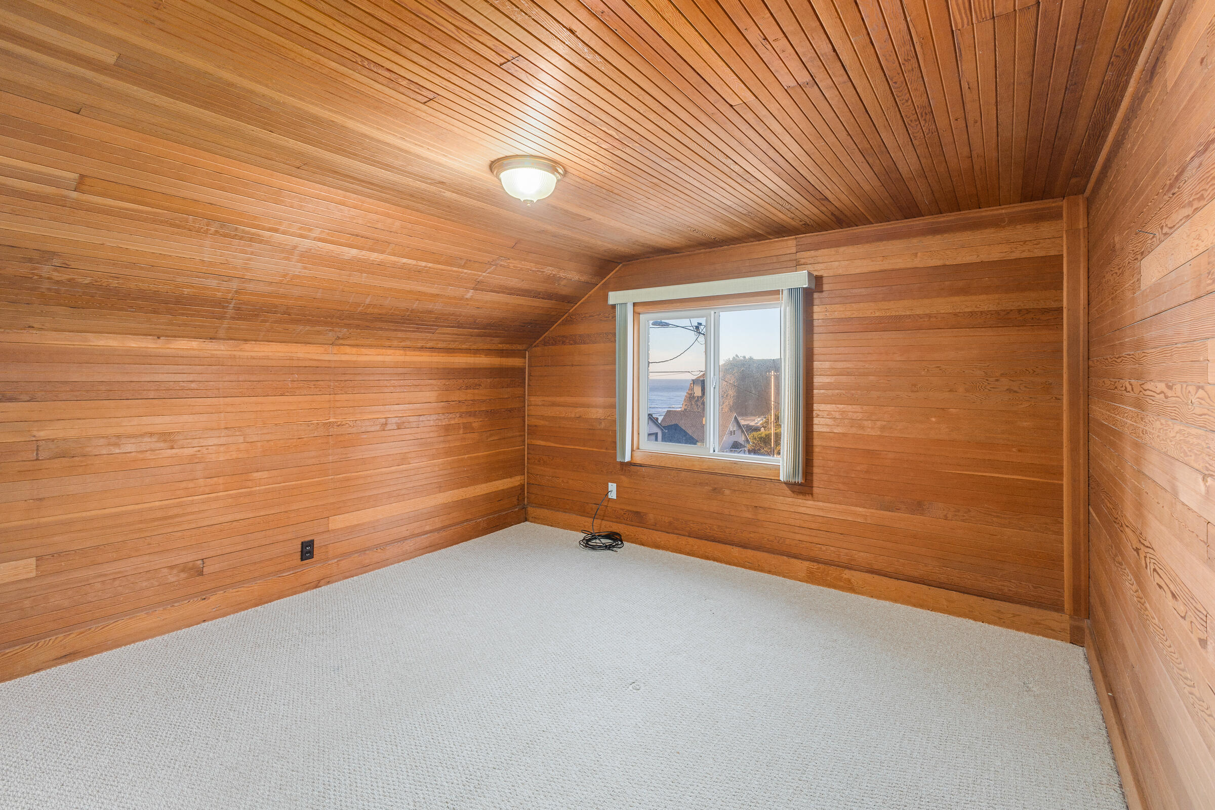 5485 Violet Street Tillamook, OR 97141 - Photo 31 of 46 5485 Violet St