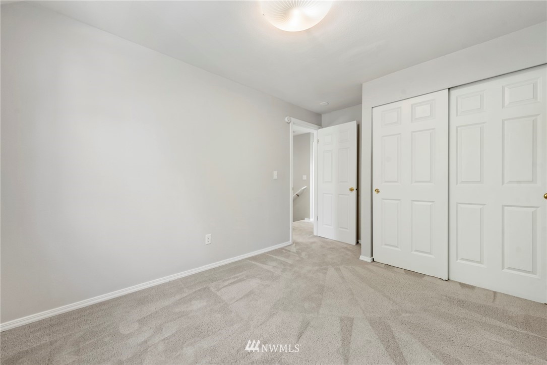 3829 Northeast 6th Street Renton, WA 98056 - Photo 21 of 25