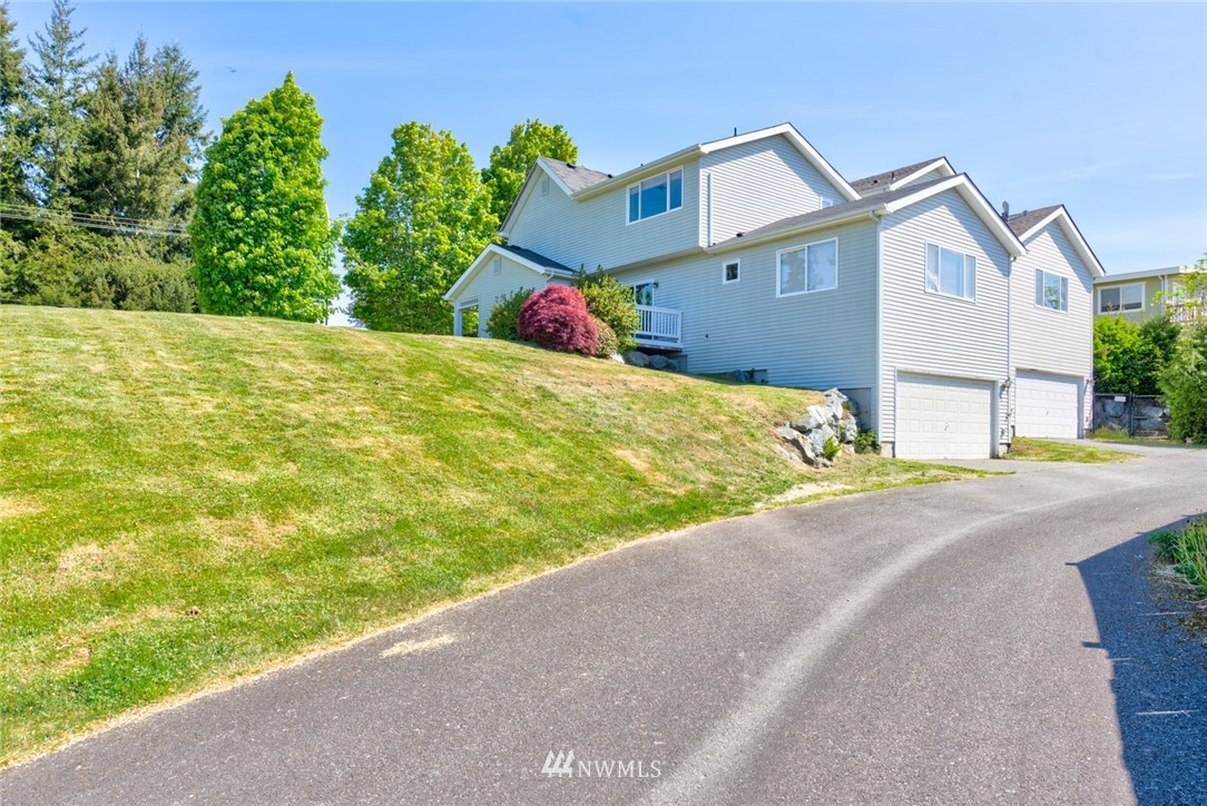 3829 Northeast 6th Street Renton, WA 98056 - Photo 25 of 25