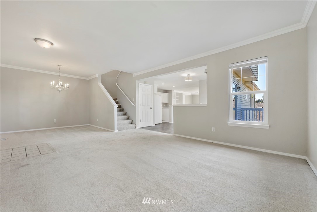 3829 Northeast 6th Street Renton, WA 98056 - Photo 4 of 25