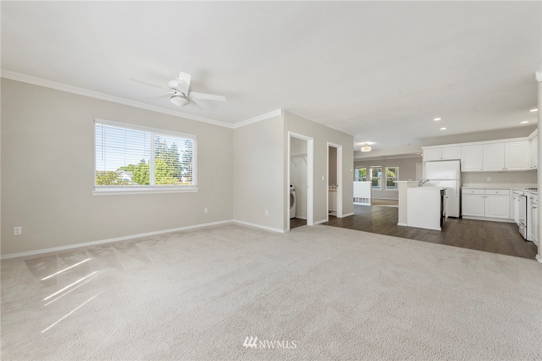 3829 Northeast 6th Street Renton, WA 98056 - Photo 7 of 25
