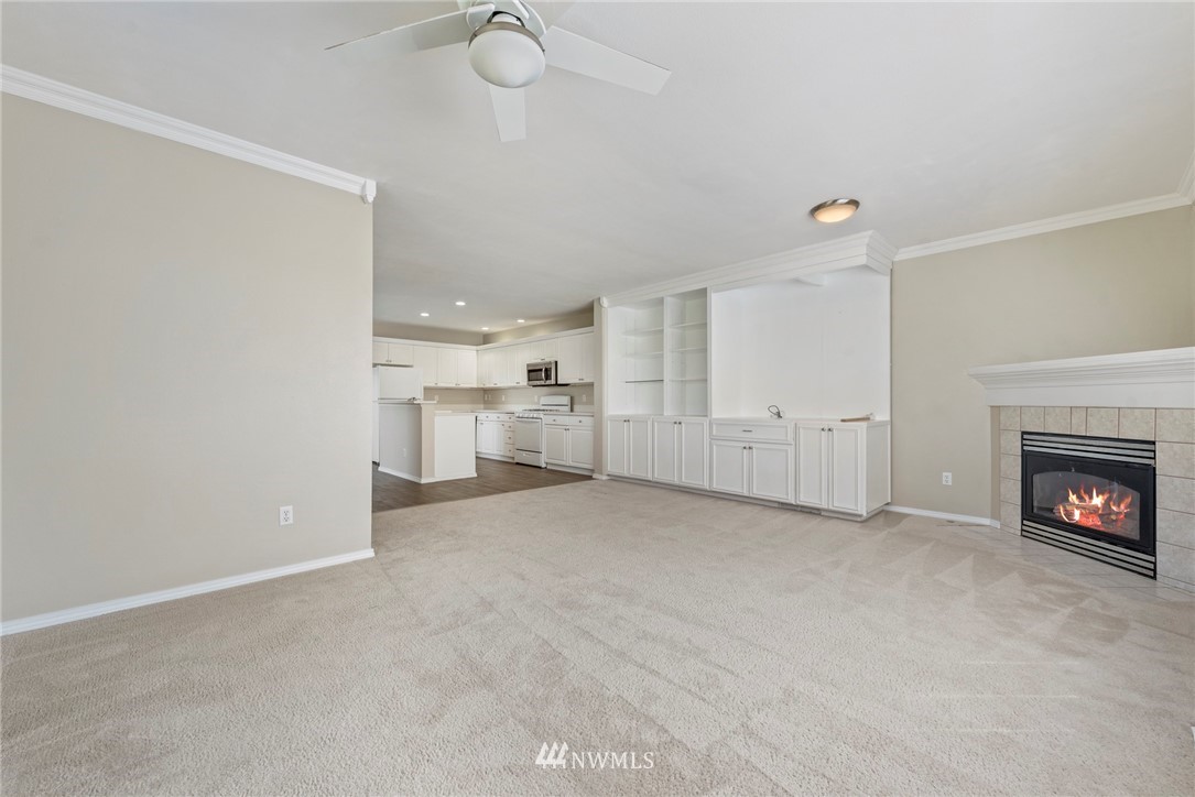 3829 Northeast 6th Street Renton, WA 98056 - Photo 8 of 25