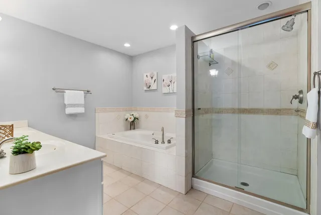 $800,000 | 5355 Hanson's Landing, Unit 104, Madison, WI 53704