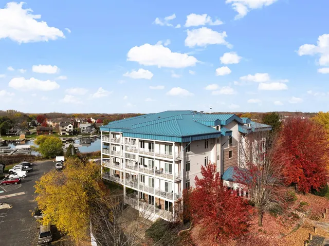 $800,000 | 5355 Hanson's Landing, Unit 104, Madison, WI 53704