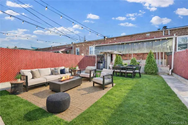 $689,000 | 145-36 159th Street | Springfield Gardens