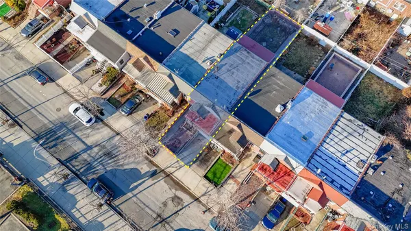 $689,000 | 145-36 159th Street | Springfield Gardens