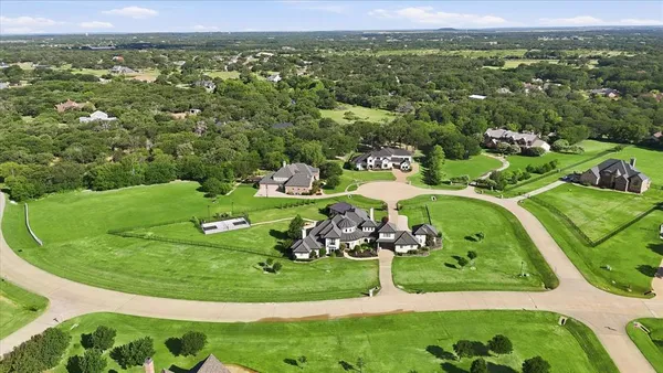 $1,695,000 | 811 Noble Champions Way, Bartonville, TX 76226