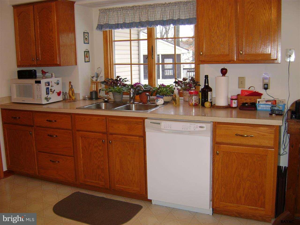 23 Timber Lane Hanover, PA 17331 - Photo 8 of 35