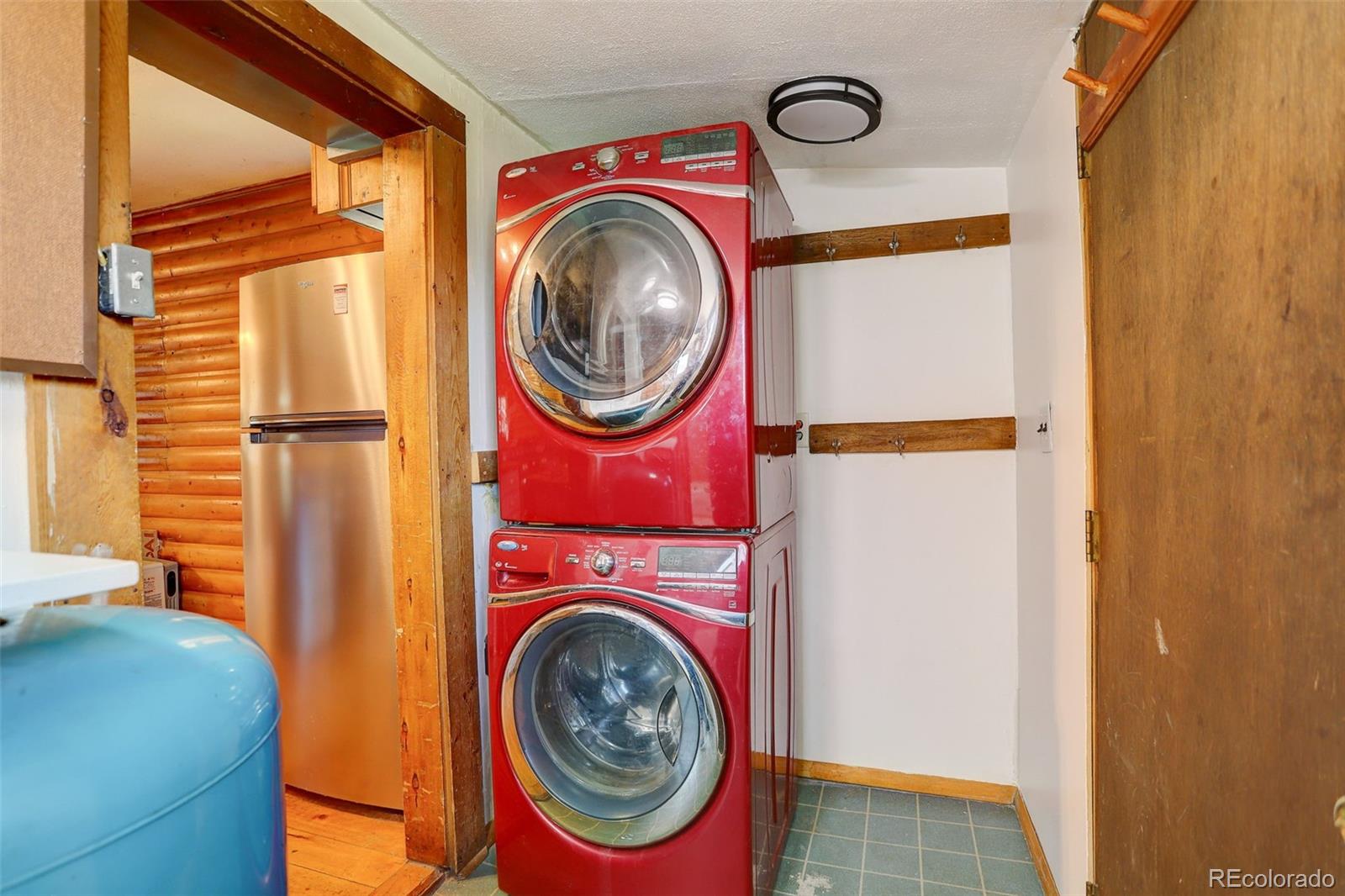 184 Signal Rock Road Golden, CO 80403 - Photo 13 of 21 Gallery Image 13