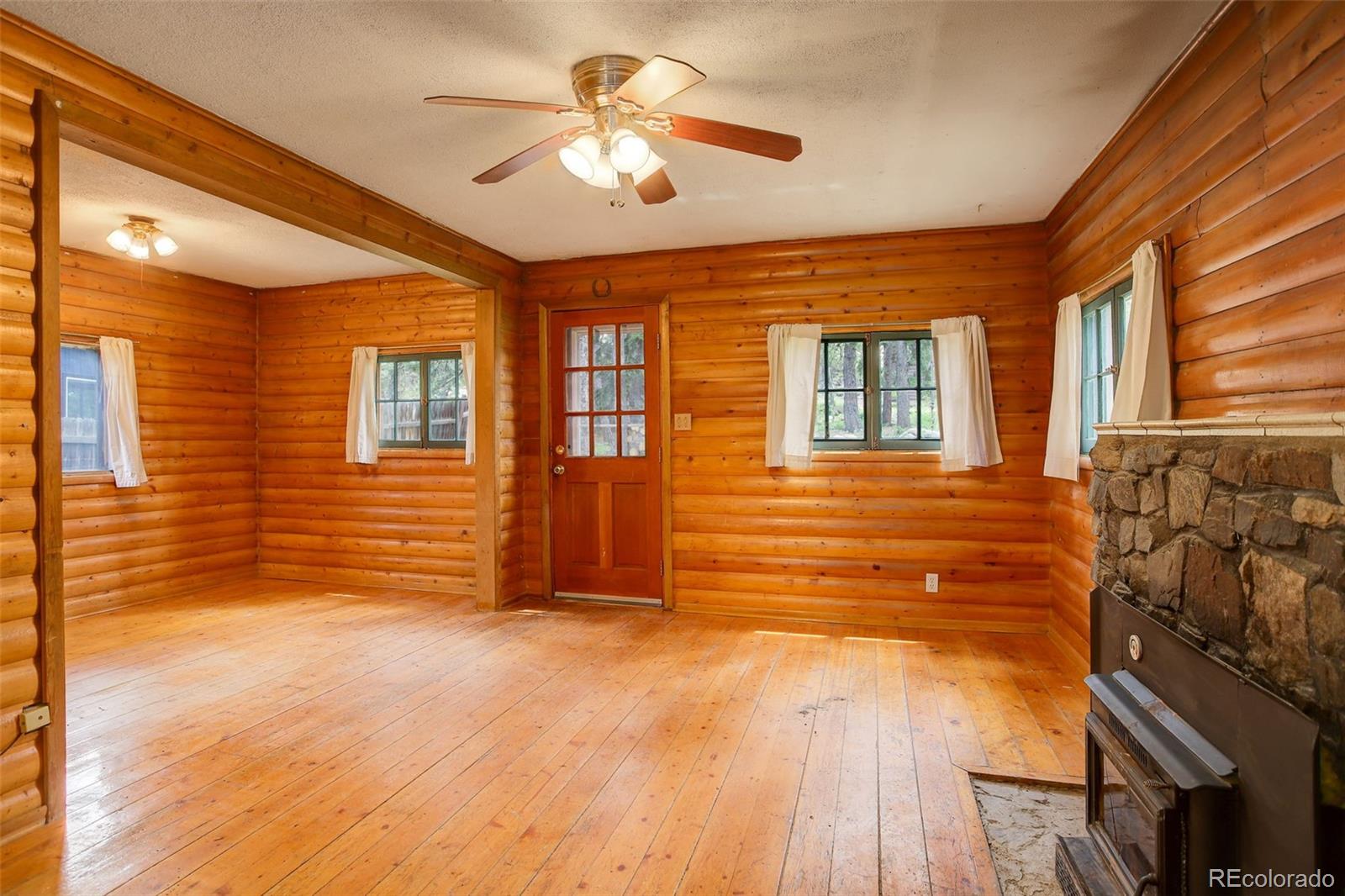 184 Signal Rock Road Golden, CO 80403 - Photo 4 of 21 Gallery Image 4