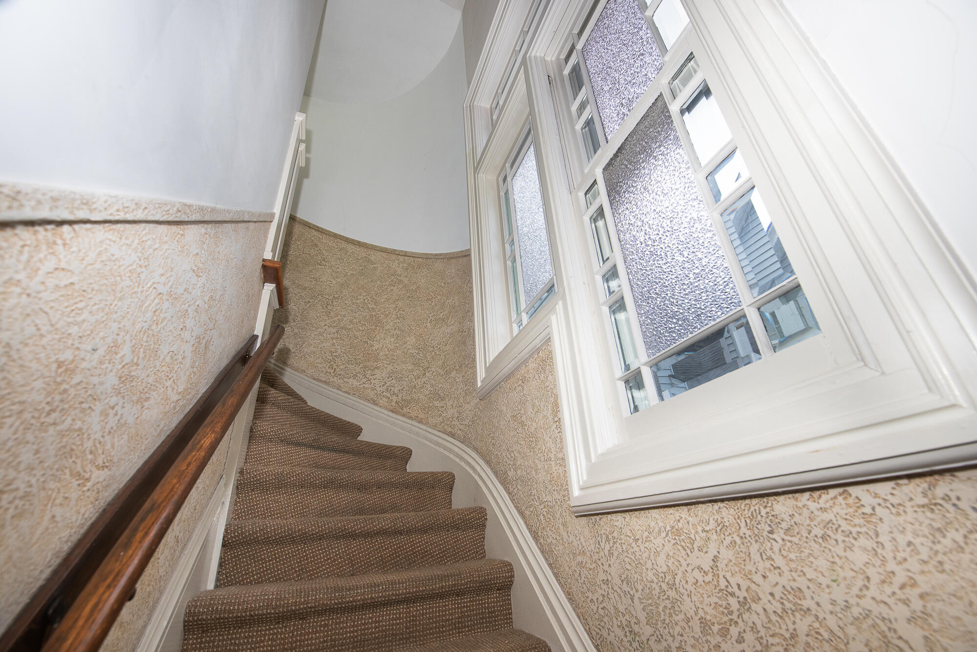 1020 College Avenue Racine, WI 53403 - Photo 15 of 24 FRONT STAIR CASE
