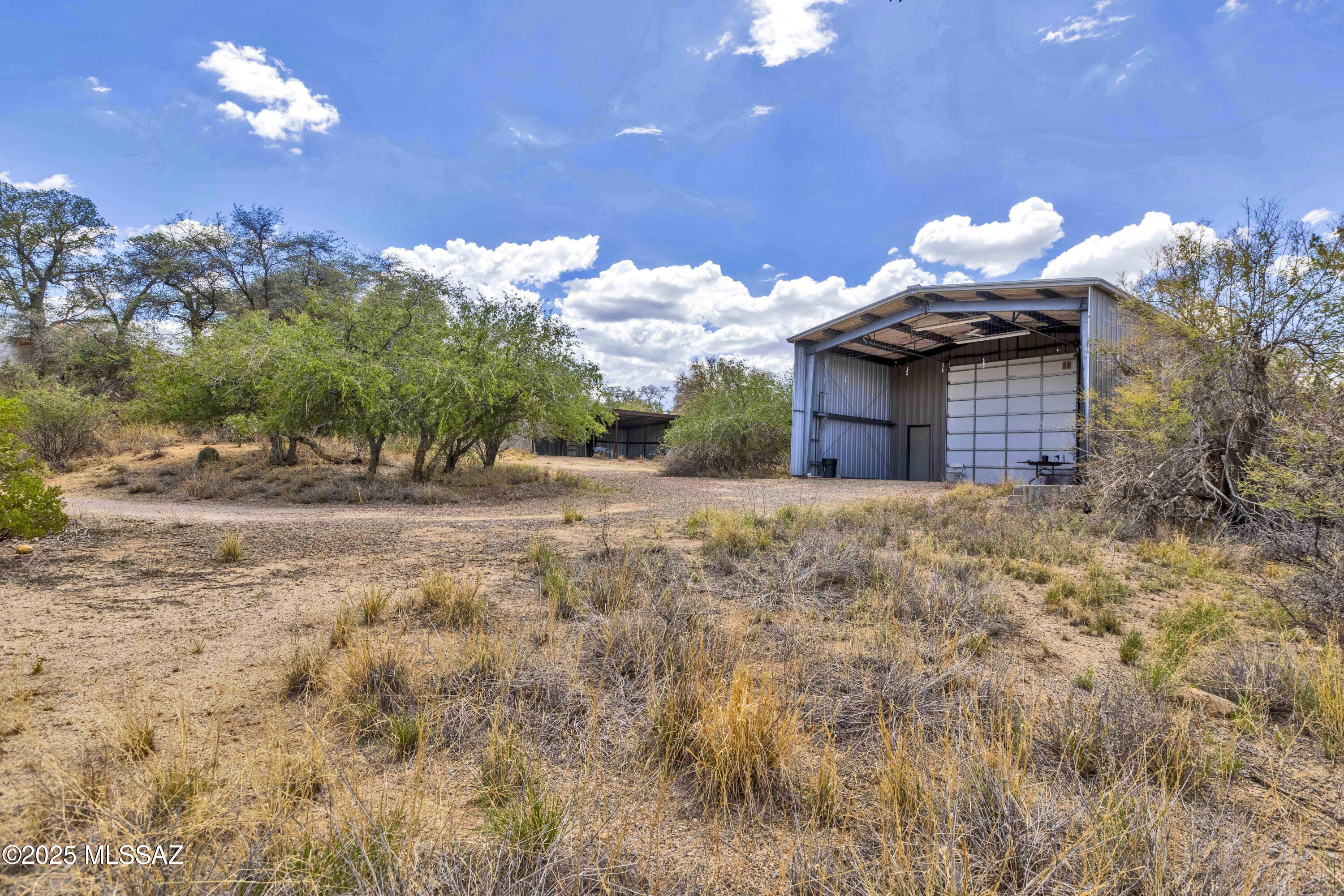 117 South Hobe Road Oracle, AZ 85623 - Photo 11 of 51