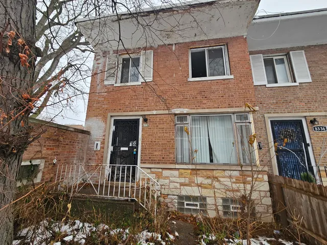$59,999 | 8338 South Ingleside Avenue, Chicago, IL 60619