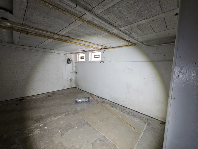 $59,999 | 8338 South Ingleside Avenue, Chicago, IL 60619