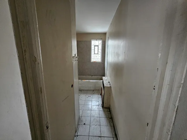 $59,999 | 8338 South Ingleside Avenue, Chicago, IL 60619