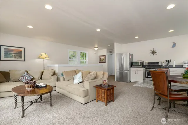 $2,430,000 | 7726 Lake Alice Road Southeast, Fall City, WA 98024