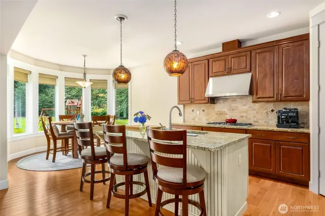 $2,430,000 | 7726 Lake Alice Road Southeast, Fall City, WA 98024