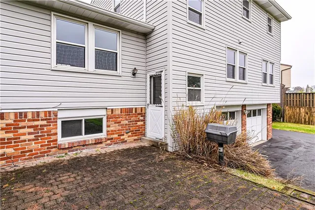 a view of an entryway