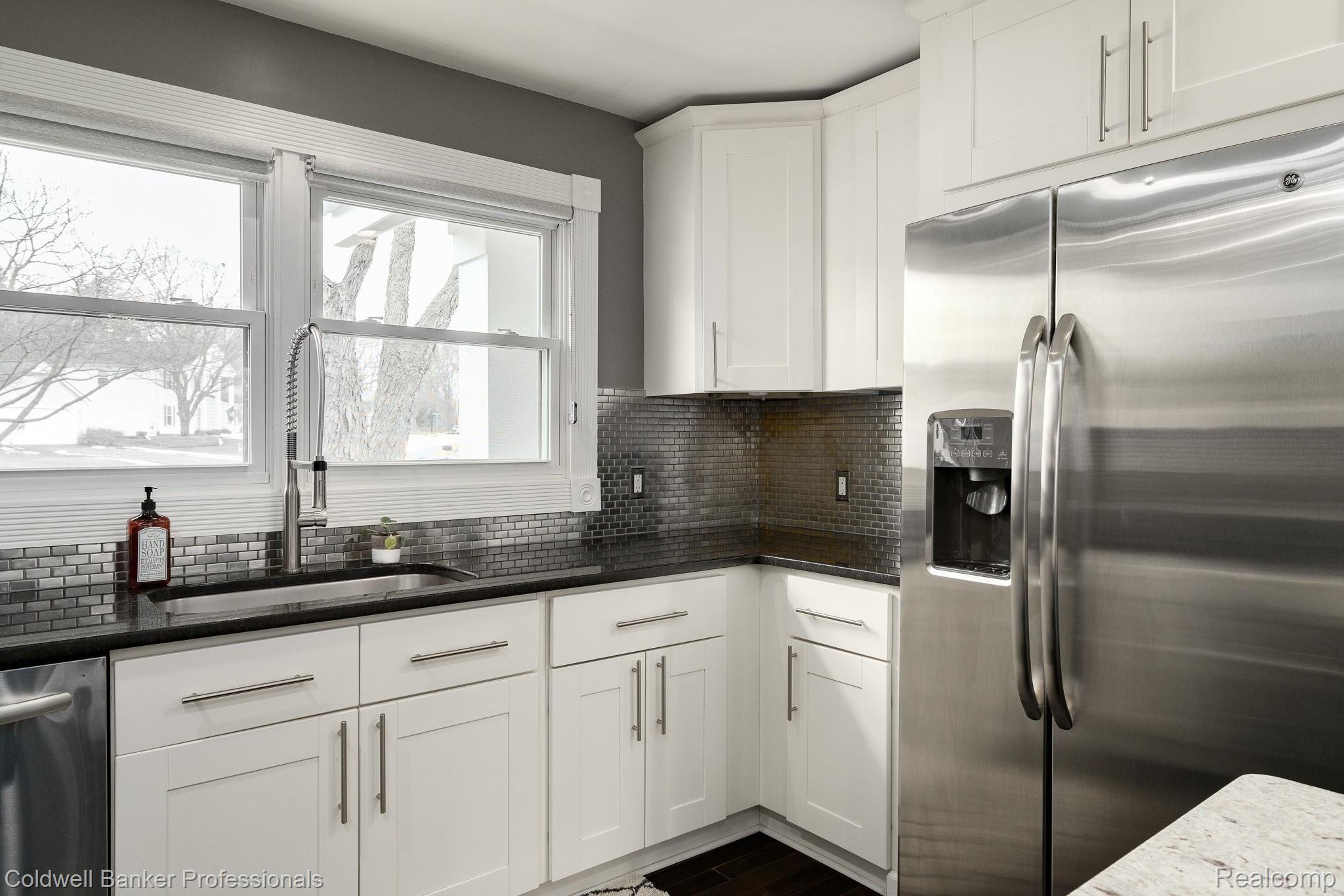 629 Bucknell Court Rochester, MI 48309 - Photo 15 of 37 629-Bucknell-Ct-15.JPG