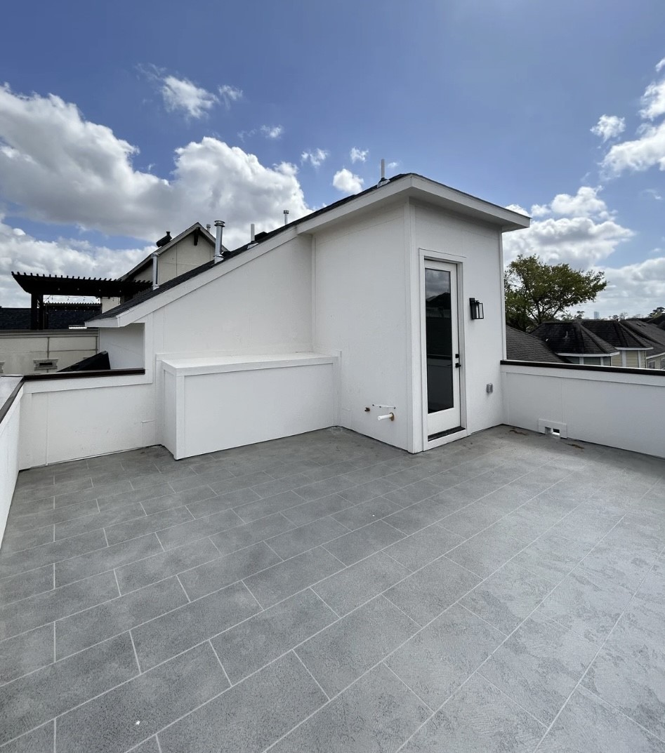 1140 West 16th Street Houston, TX 77008 - Photo 15 of 23 a view of terrace
