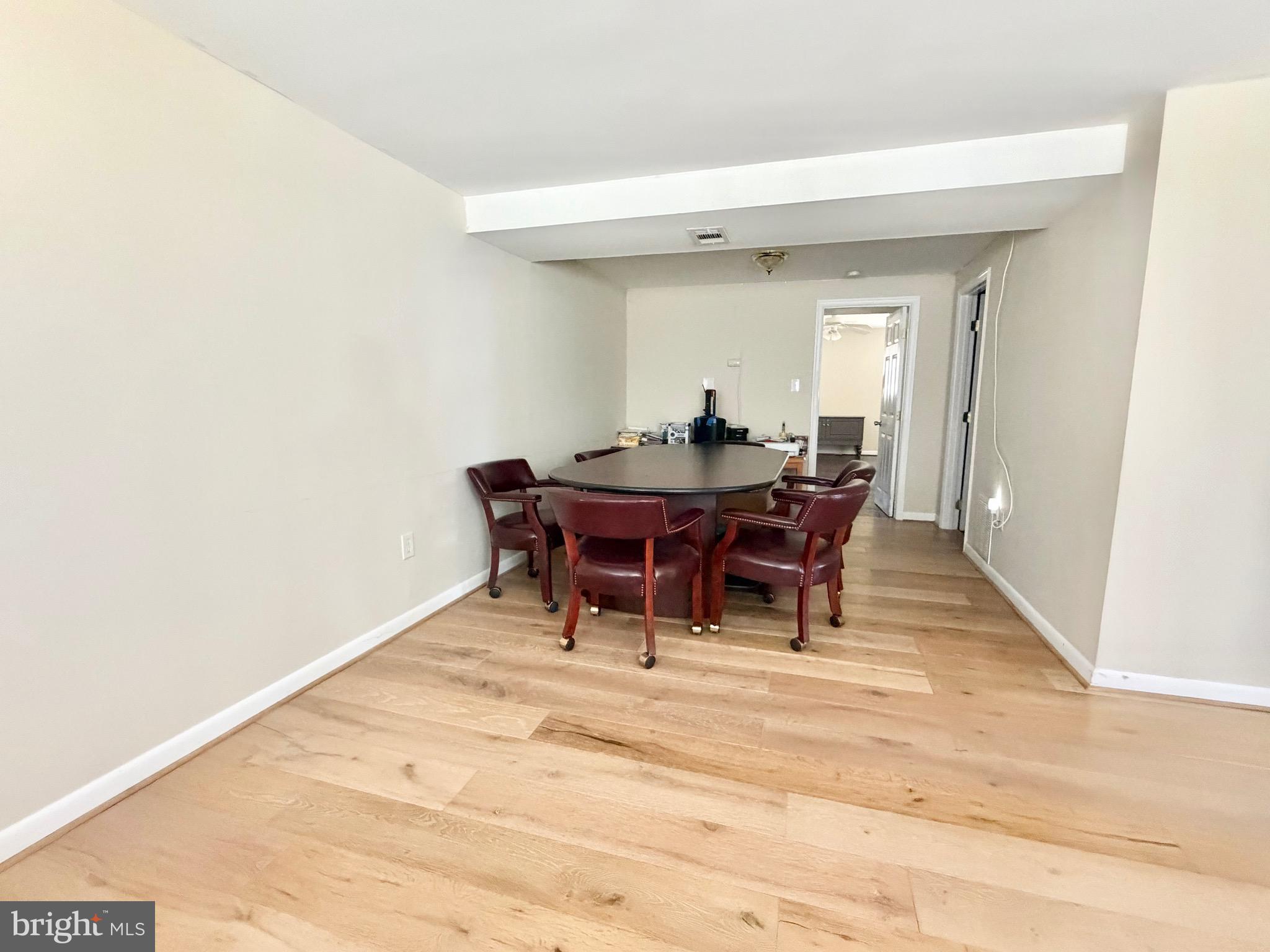 13612 Lindendale Road Woodbridge, VA 22193 - Photo 17 of 19