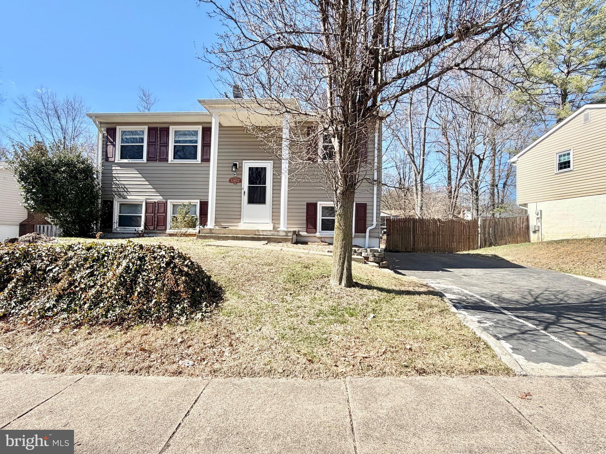 13612 Lindendale Road Woodbridge, VA 22193 - Photo 2 of 19