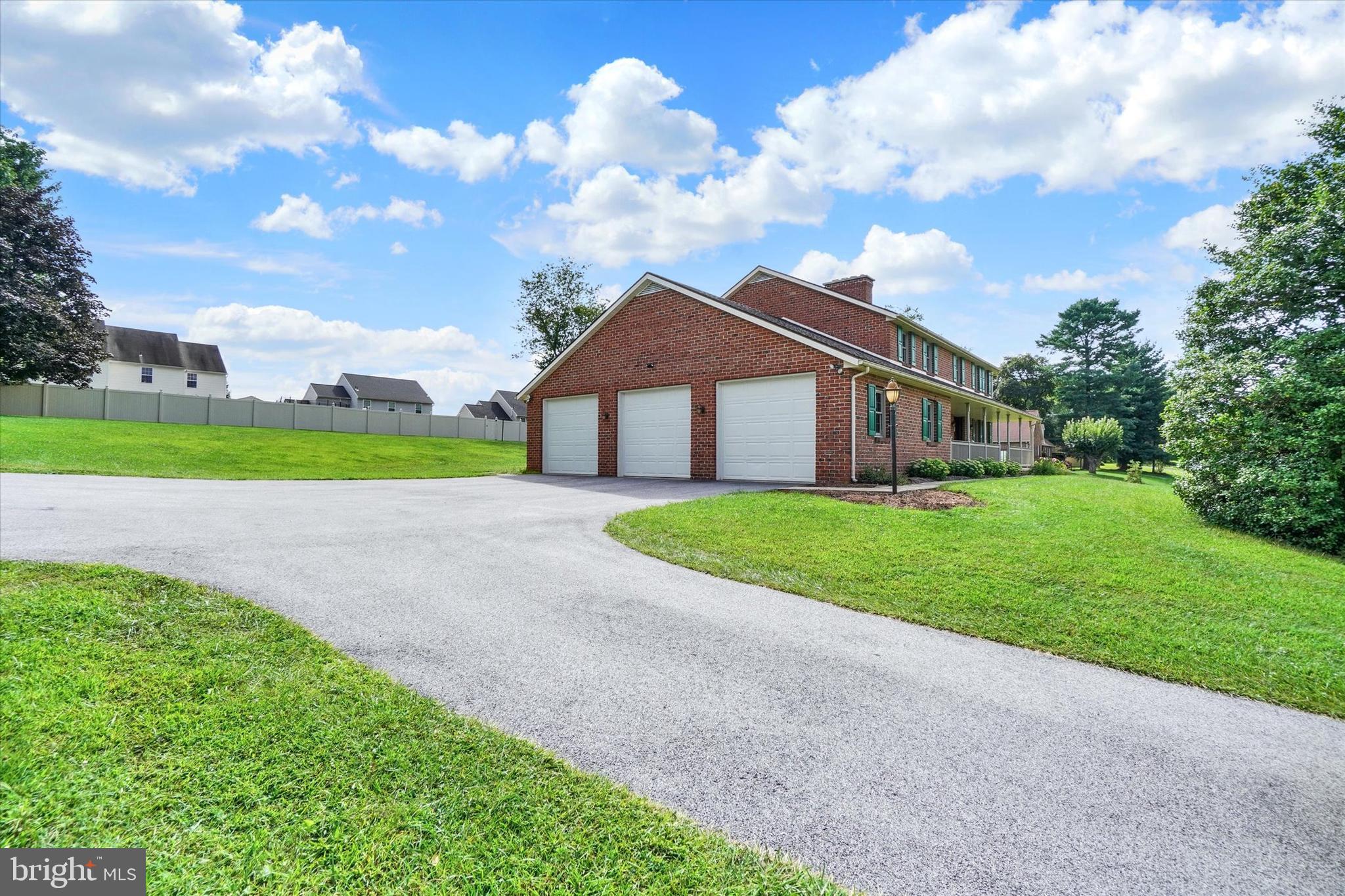 441 School Road York, PA 17407 - Photo 3 of 34 a view of outdoor space yard and front view of a house