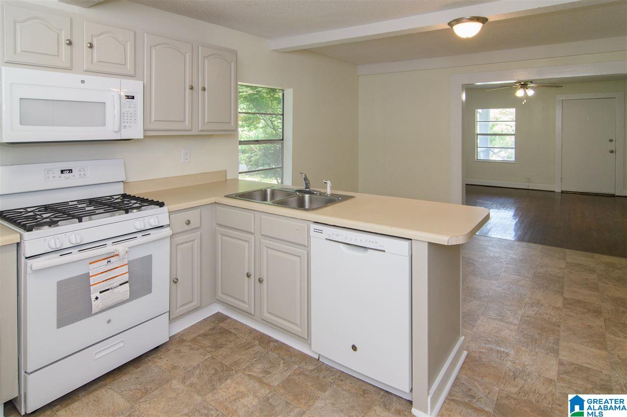 722 4th Street Southwest Alabaster, AL 35007 - Photo 12 of 30