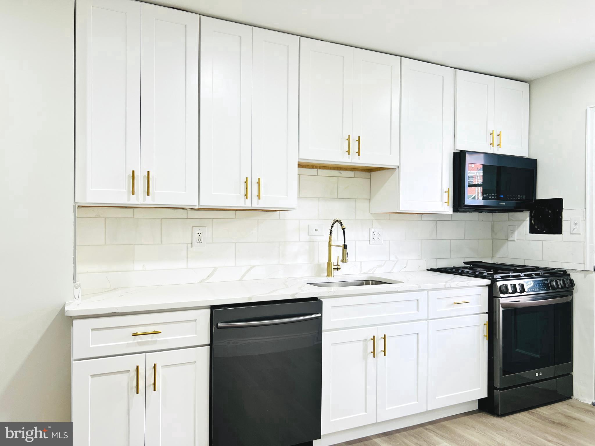 1814 Winford Road Baltimore, MD 21239 - Photo 8 of 33 Kitchen