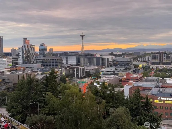 $1,495,000 | 745 Bellevue Avenue East, Unit 402, Seattle, WA 98102