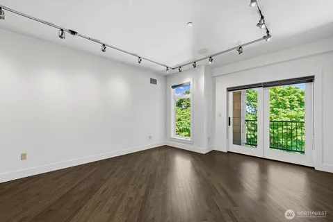 $1,495,000 | 745 Bellevue Avenue East, Unit 402, Seattle, WA 98102