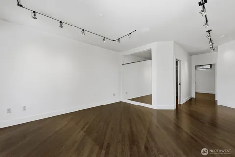 $1,495,000 | 745 Bellevue Avenue East, Unit 402, Seattle, WA 98102