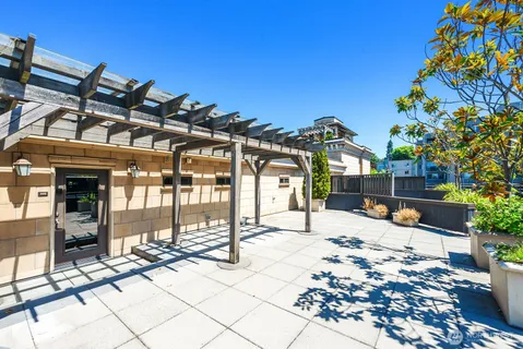 $1,495,000 | 745 Bellevue Avenue East, Unit 402, Seattle, WA 98102