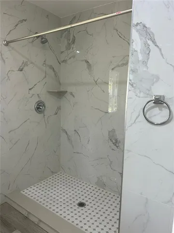 $1,900 | 5903 Richard Place, Sarasota, FL 34231