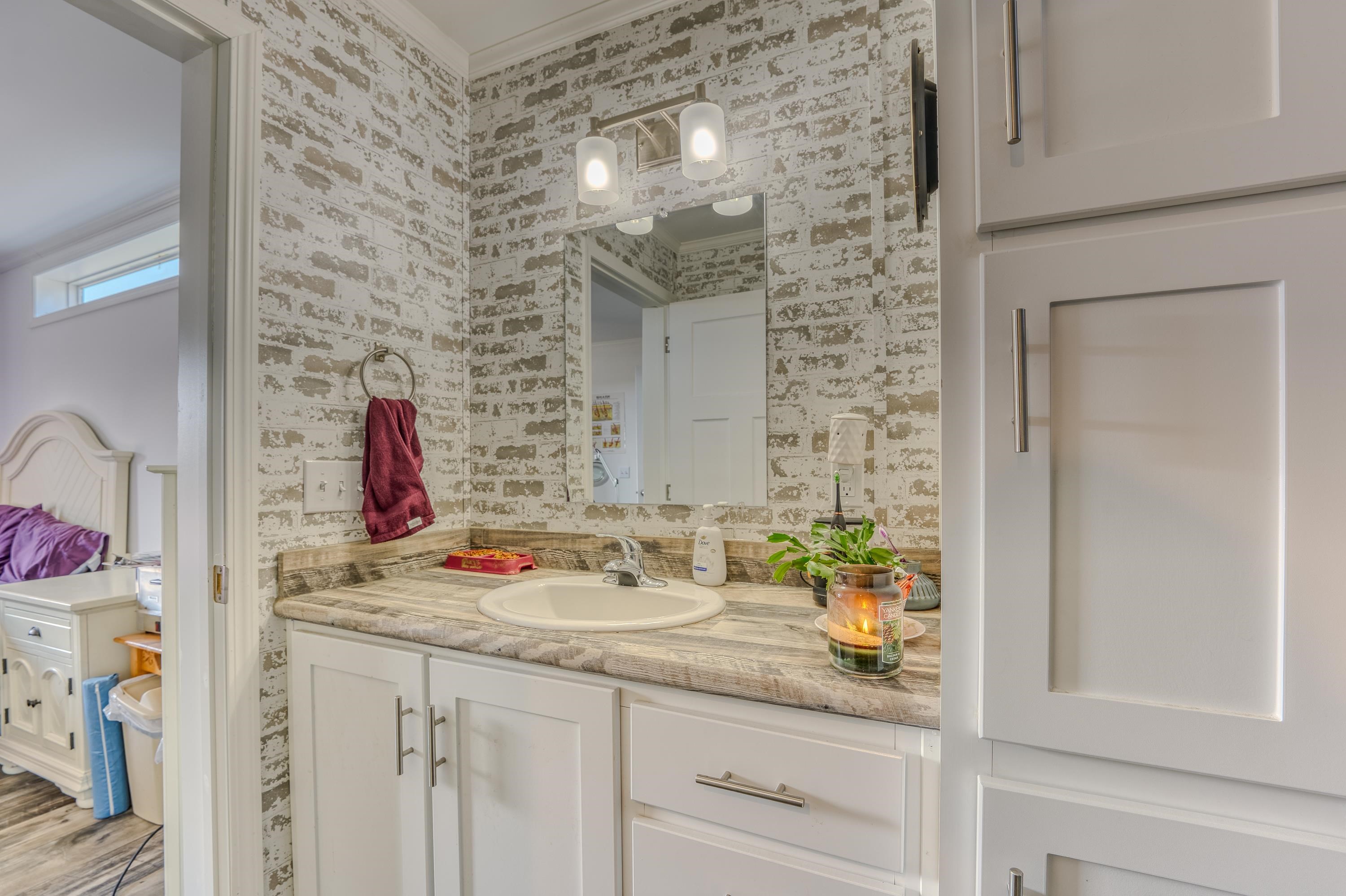 307 Jefferson Road Whitefield, NH 03598 - Photo 20 of 47