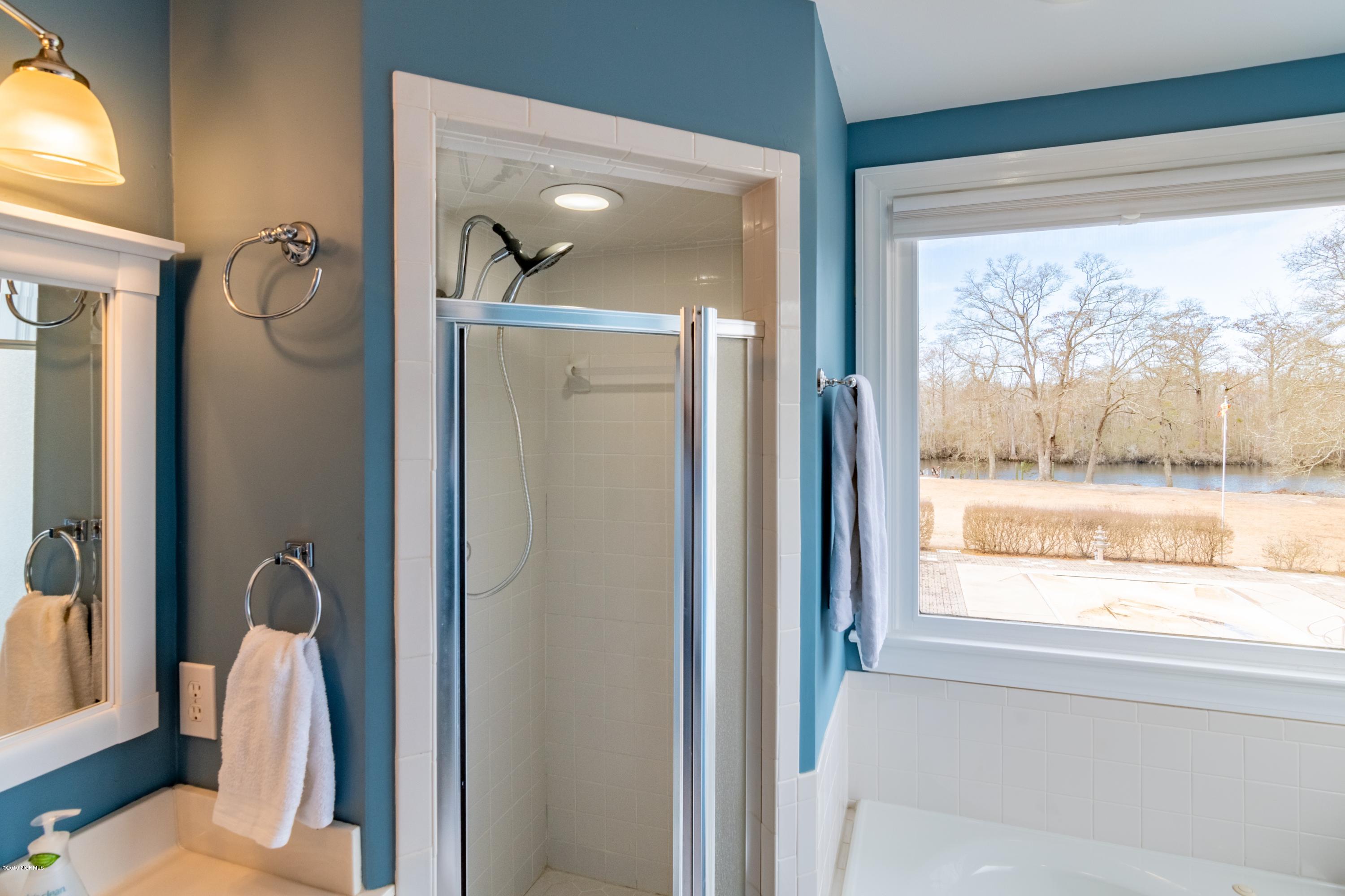 6879 Clarks Neck Road Washington, NC 27889 - Photo 19 of 55 019_MasterBathView3