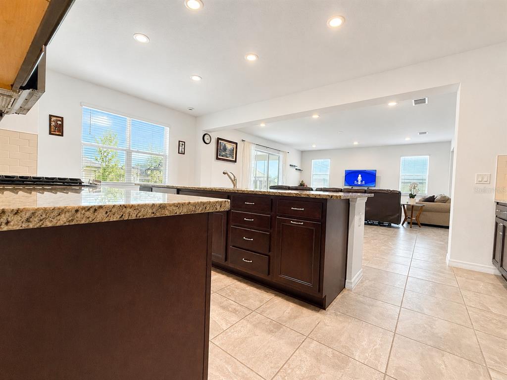 7045 Southwest 65th Street Ocala, FL 34481 - Photo 7 of 71