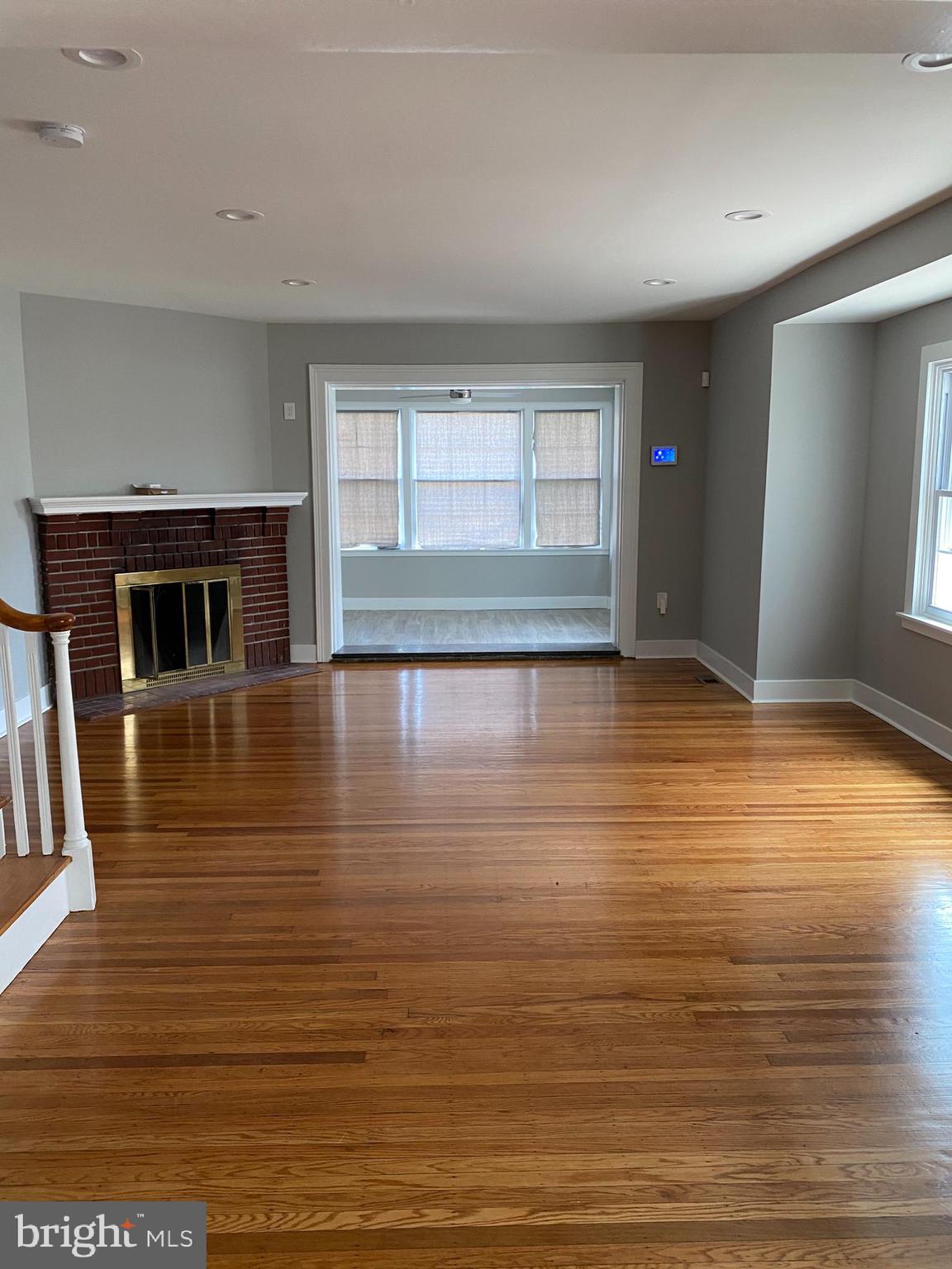 5439 Gainor Road Philadelphia, PA 19131 - Photo 8 of 10 Living Room(facing towards enclosed porch)